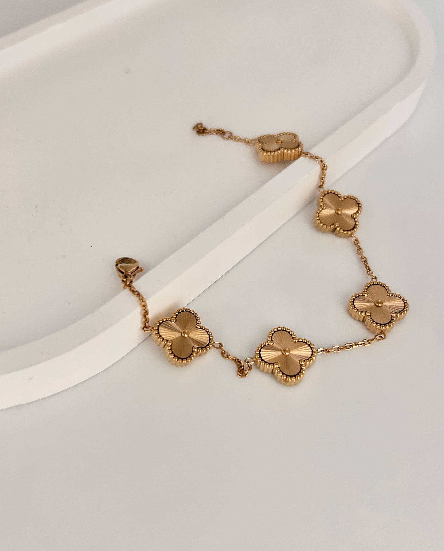 Trendy Clover Bracelet