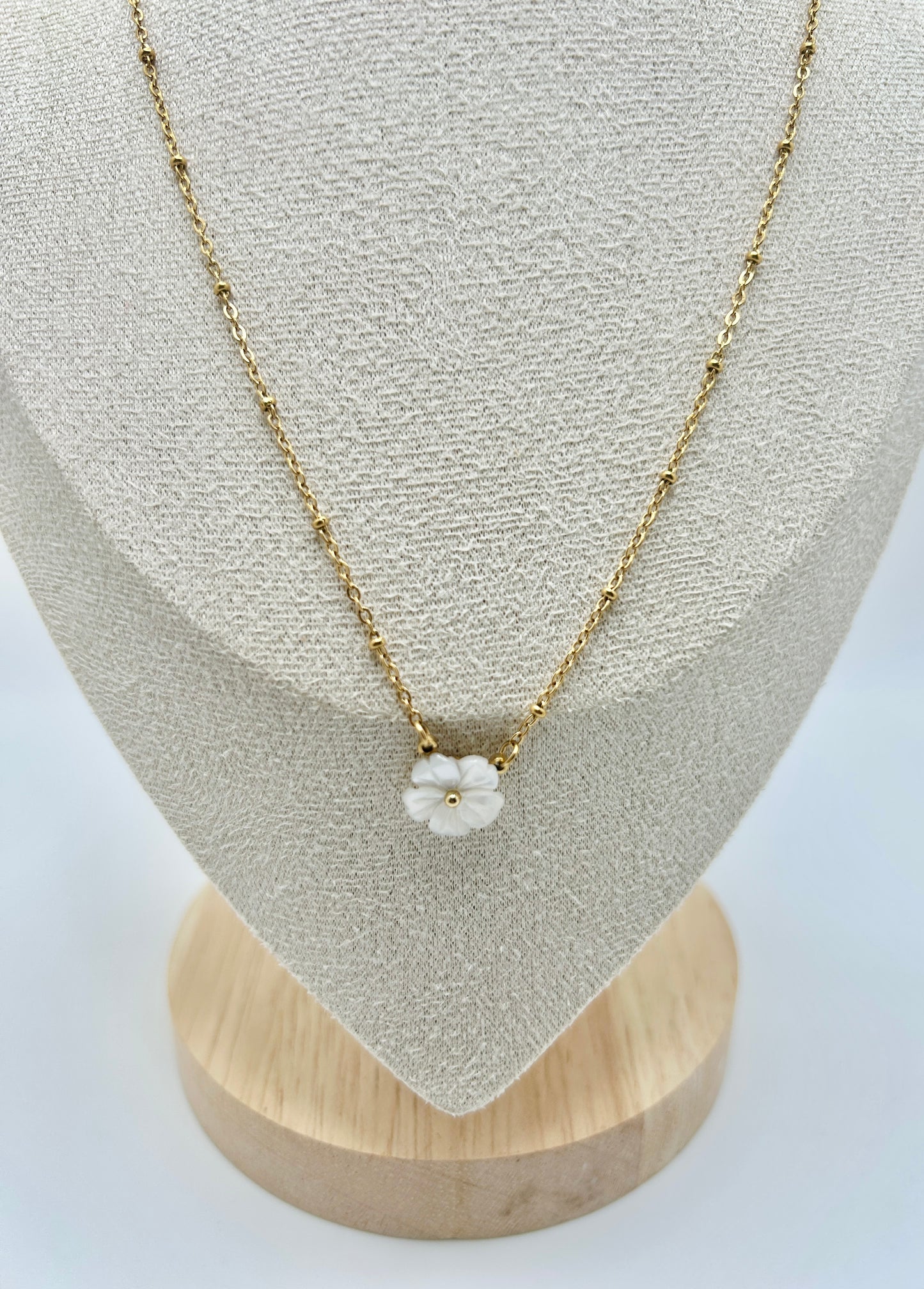 Daisy Necklace