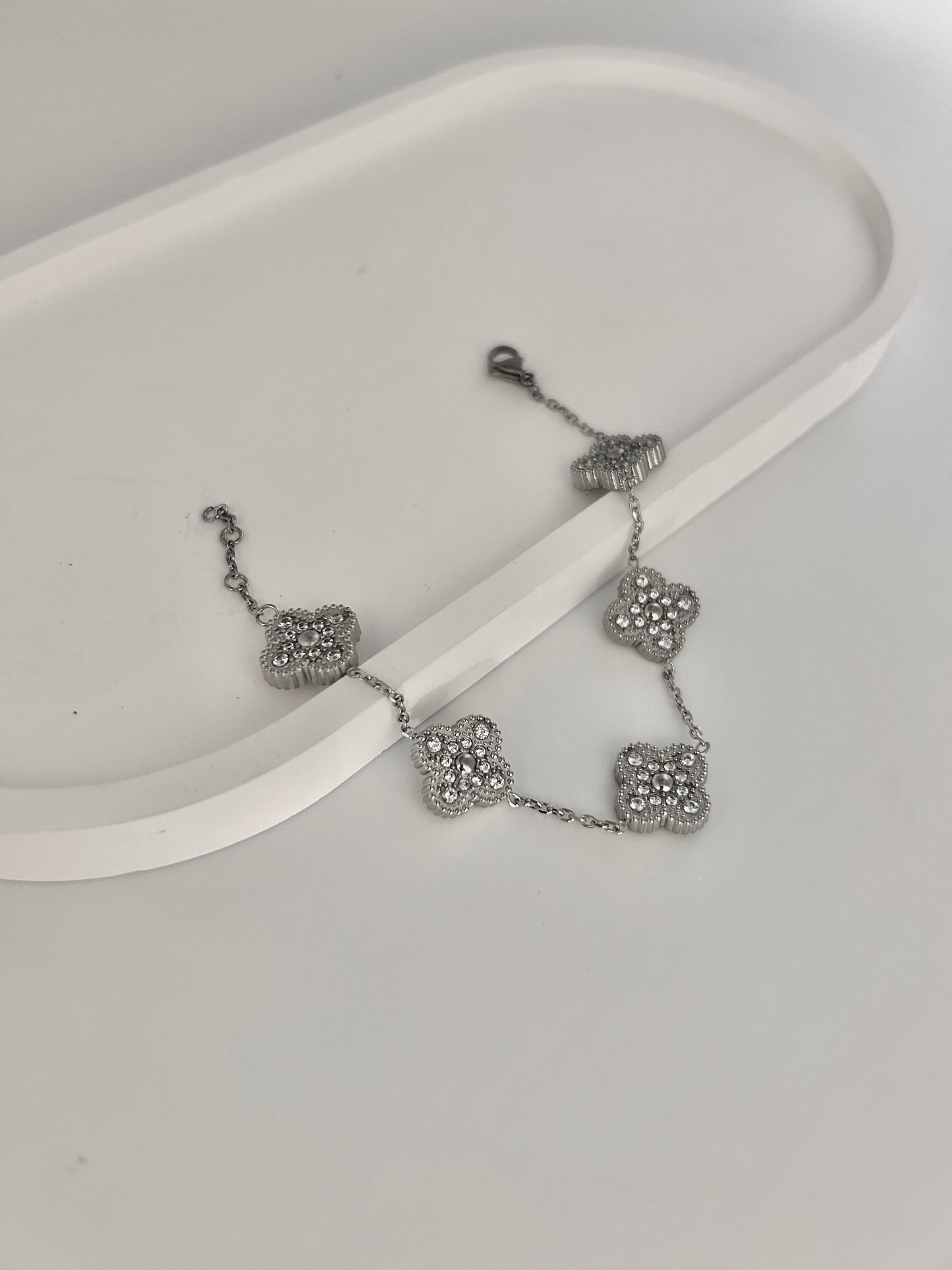 Trendy Clover Bracelet