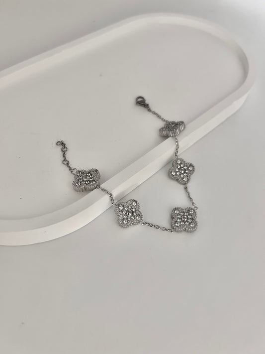 Trendy Clover Bracelet