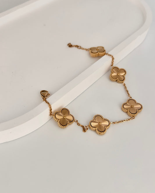 Trendy Clover Bracelet