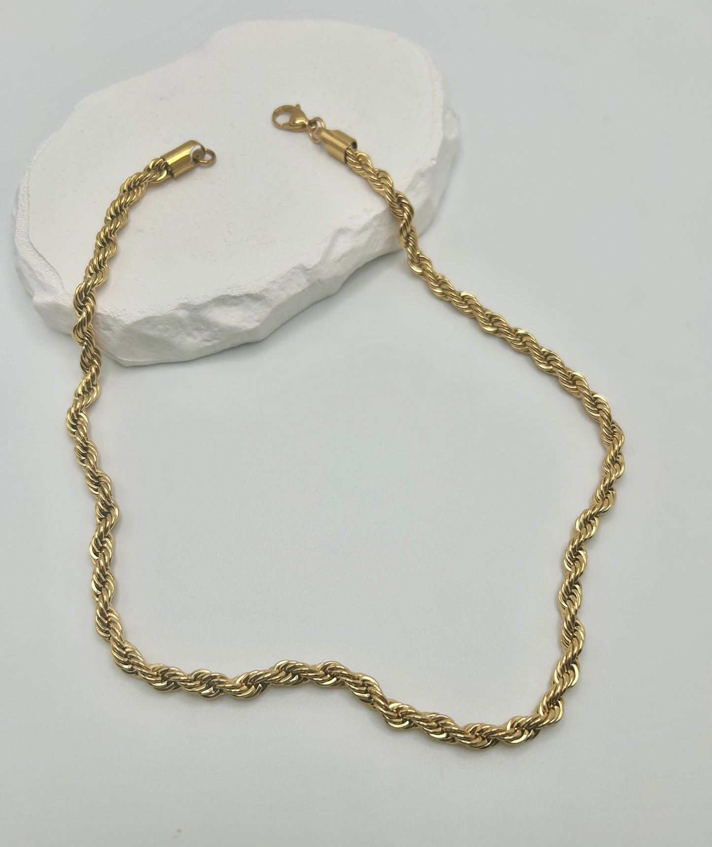 Trendy Twist Necklace